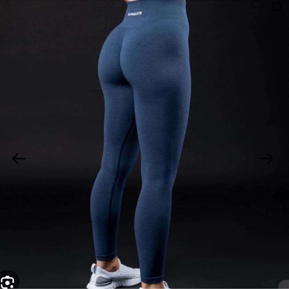 Alphalete Amplify Leggings in Oceania - OG